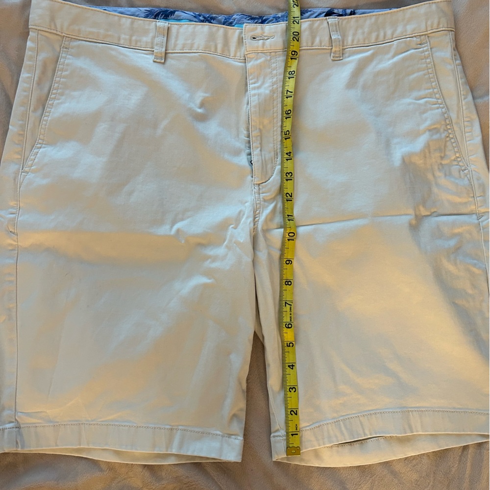 Tommy Bahama light khaki short.